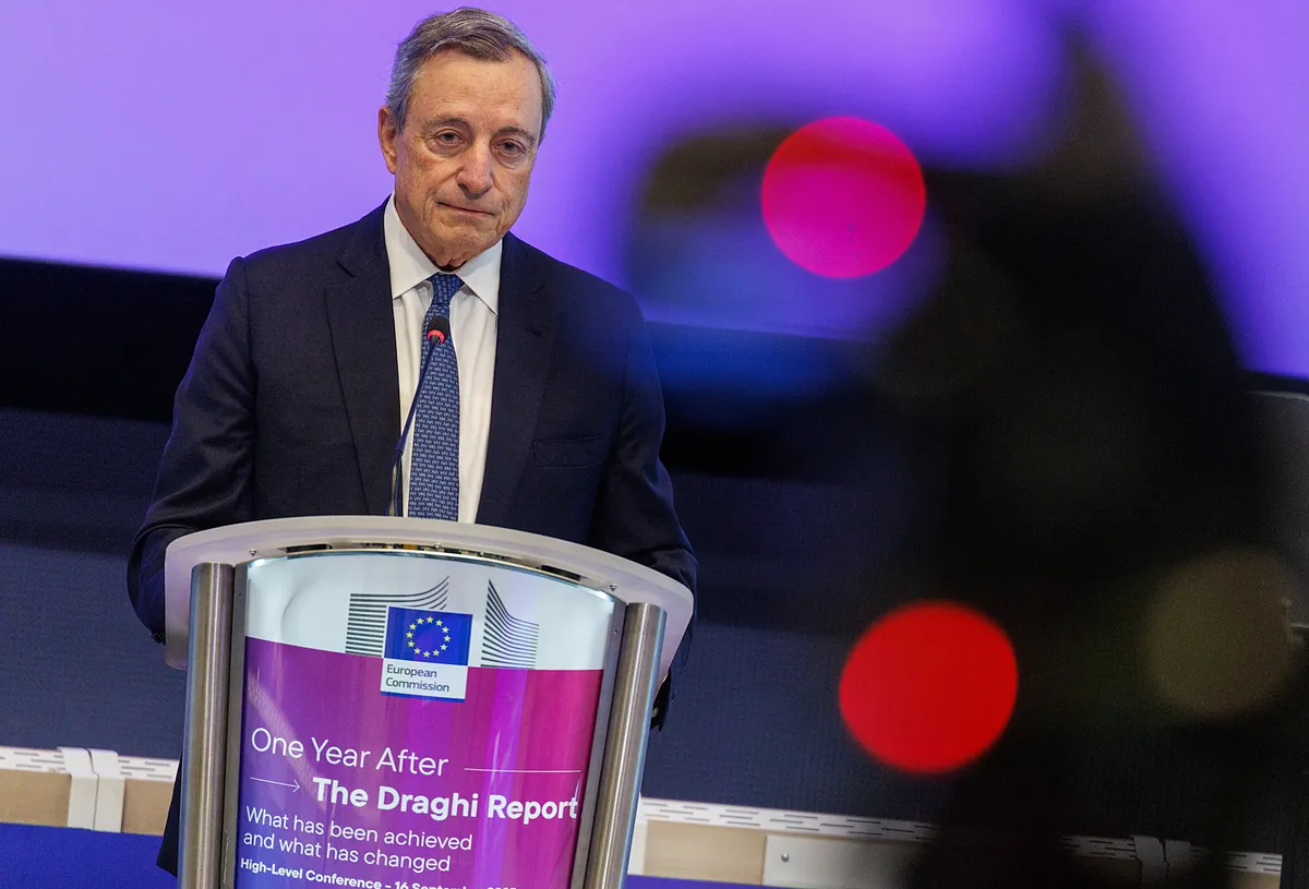 Un año después, Draghi empeora su diagnóstico: "La situación es más difícil, la vulnerabilidad aumenta" y Europa necesita ya 1,2 billones de inversión anuales