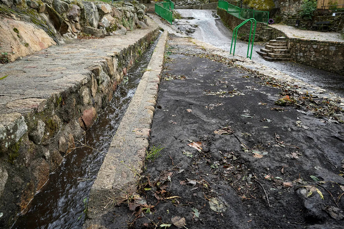 Extremadura activa la alerta roja por riesgo extremo de lluvias en la provincia de Cáceres durante toda la madrugada