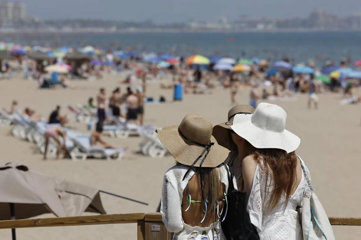 Llega la primera ola de calor del verano: temperaturas de más de 35 grados y tormentas a partir del sábado