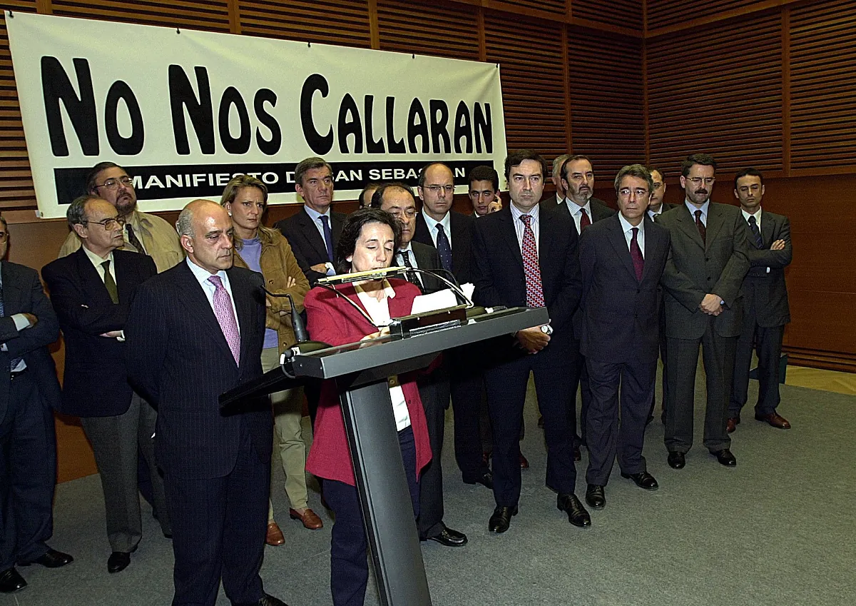  No nos callarán : el manifiesto por el asesinato de López de Lacalle que unió a la prensa española