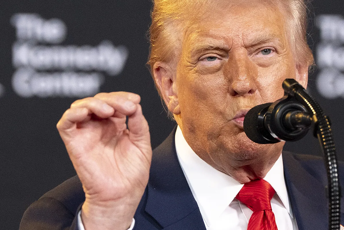 Trump, “tarihsel revizyonizm” ile suçladığı ABD müzelerini araştırmak için: “Onlar 'wokismo'nun son izleridir.