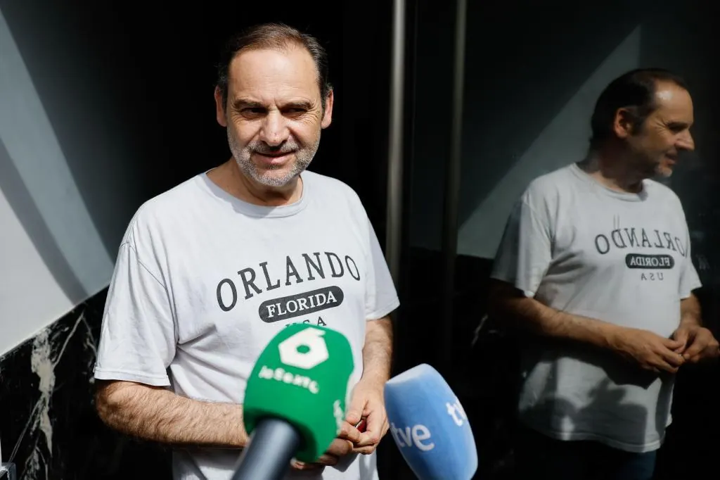El país de los enanos morales