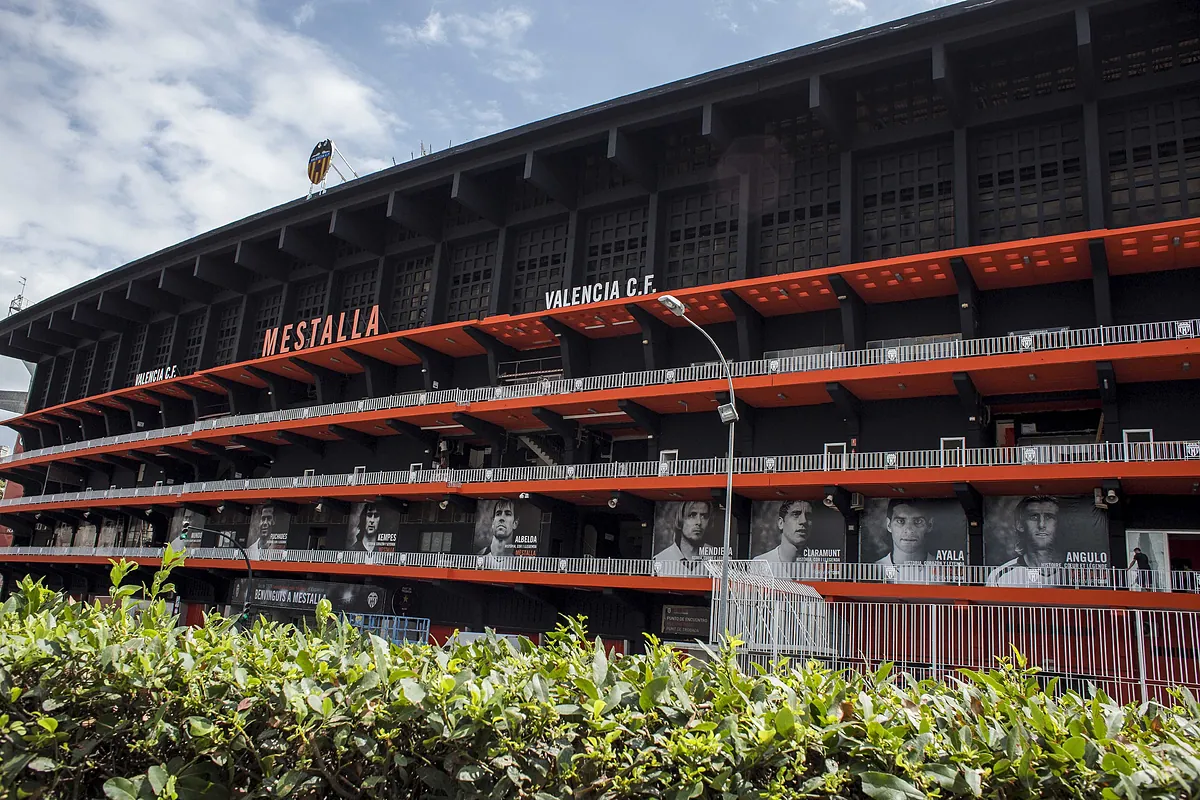 El Valencia acelera la rentabilidad de sus activos: pone en venta Mestalla y comercializa los palcos del nuevo estadio