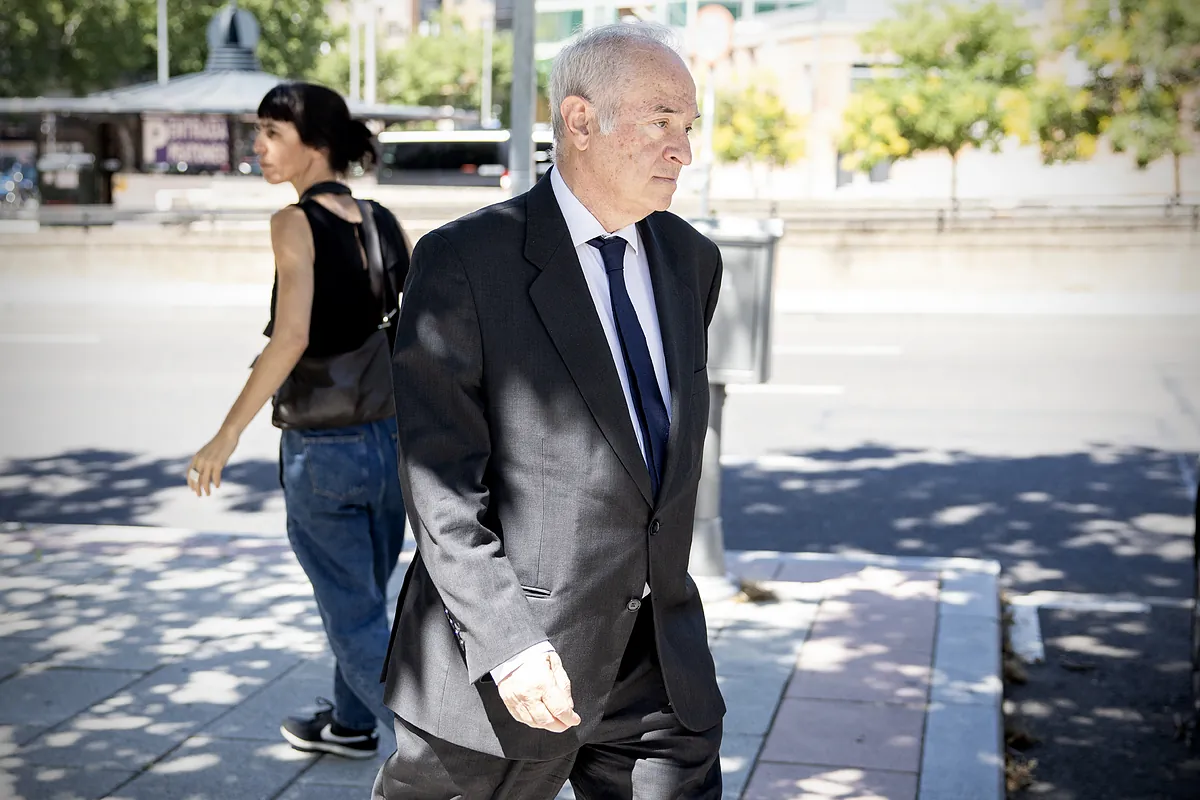 El juez Peinado demanda a cargos políticos y periodistas por lesión a su honor