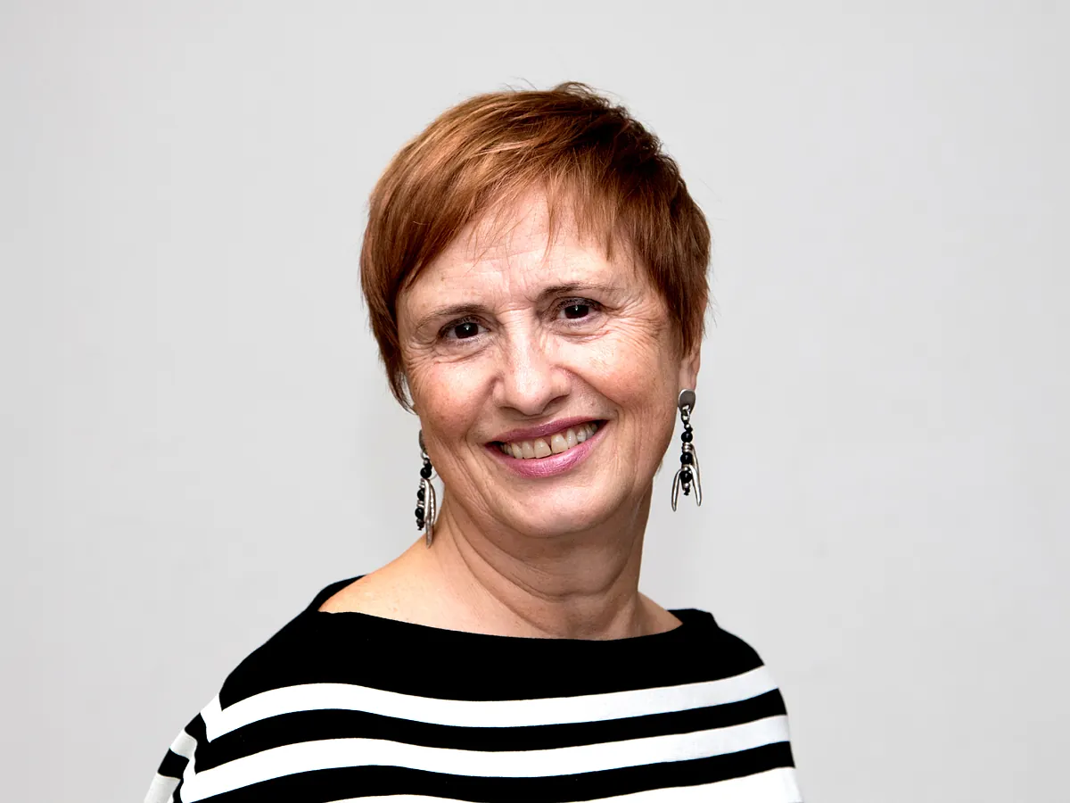 Mercè Conangla, experta en educación emocional:  A los hijos no tenemos que ahogarlos ni hipervigilarlos, pero tampoco pensar que ya irá fluyendo todo 