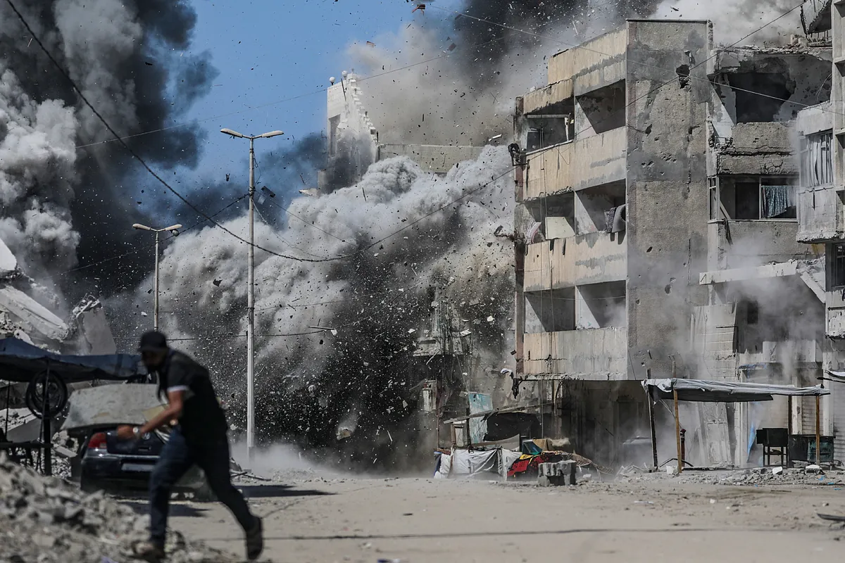 Hamas asegura haber perdido contacto con dos rehenes en Ciudad de Gaza por los bombardeos israelíes