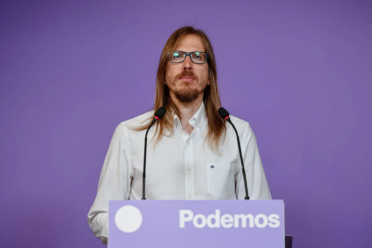 La Comunidad de Madrid se querella contra el portavoz de Podemos por decir que Ayuso debería  estar en prisión  por su  gestión genocida  de la pandemia