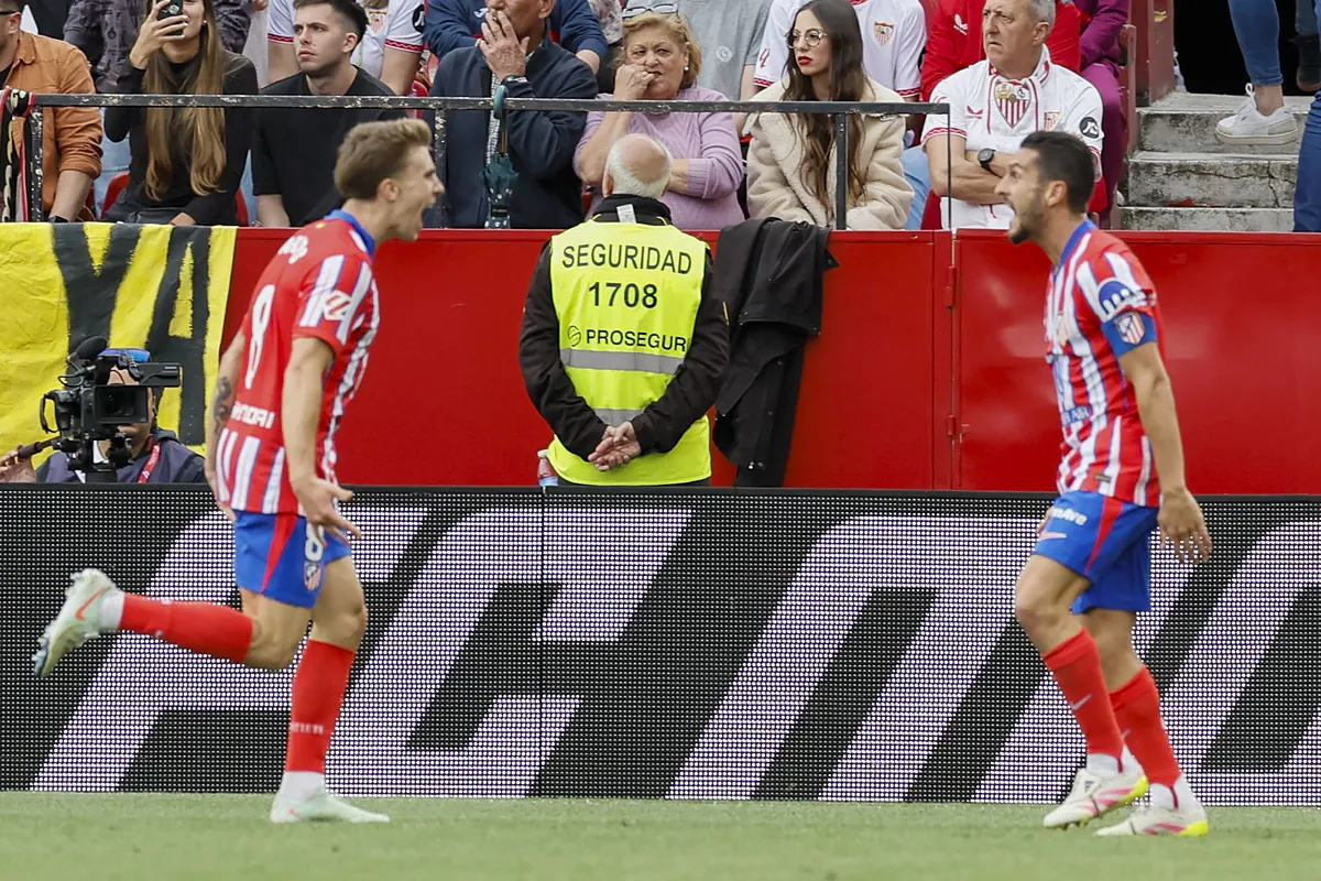 El Atlético no deja de creer y aprovecha el tropezón de los titanes