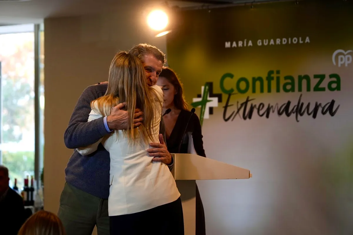 Guardiola impone su plan desde el arranque: Atrapalotodo frente al machismo de Vox y el suelo del PSOE