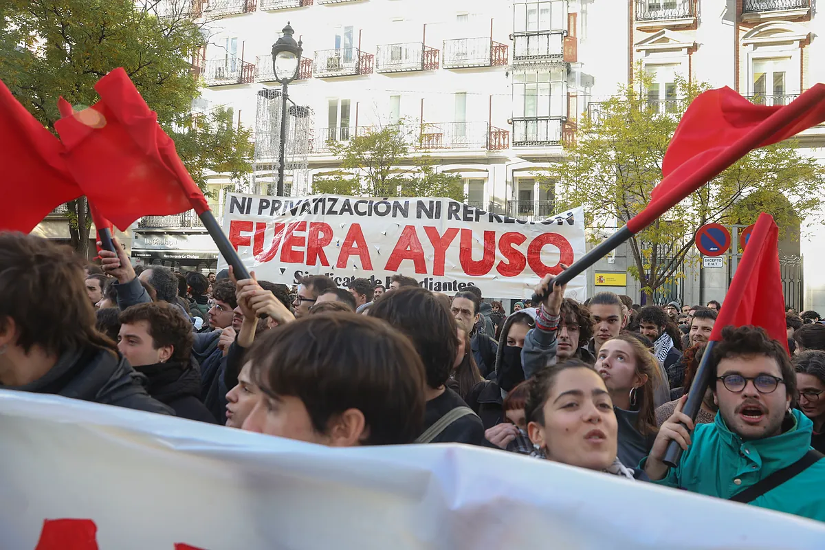 Las universidades madrileñas declaran la guerra a su nueva ley con una huelga que Sol tacha de "politizada" e "injusta"