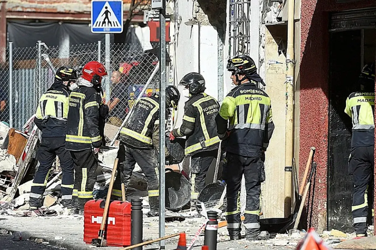 Una víctima mortal en la explosión del bar de Vallecas