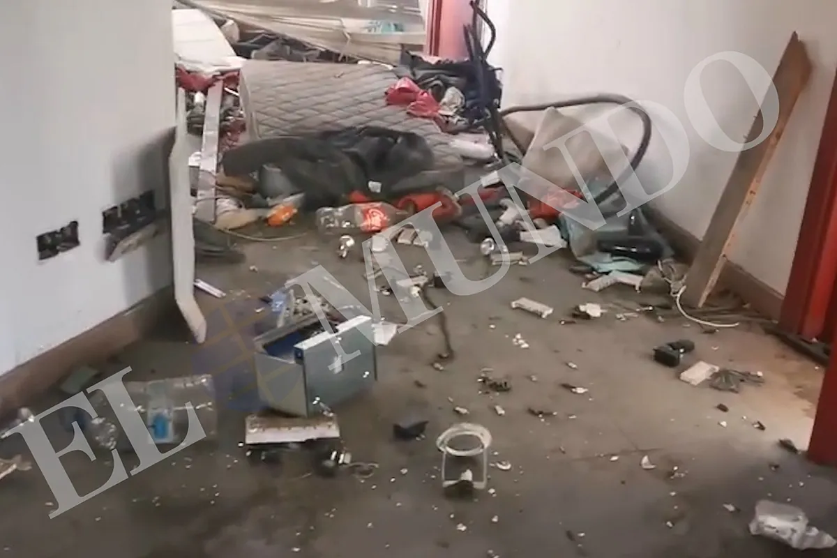 Así es el edificio okupado por delincuentes en Barajas y a 70 metros de la UCO
