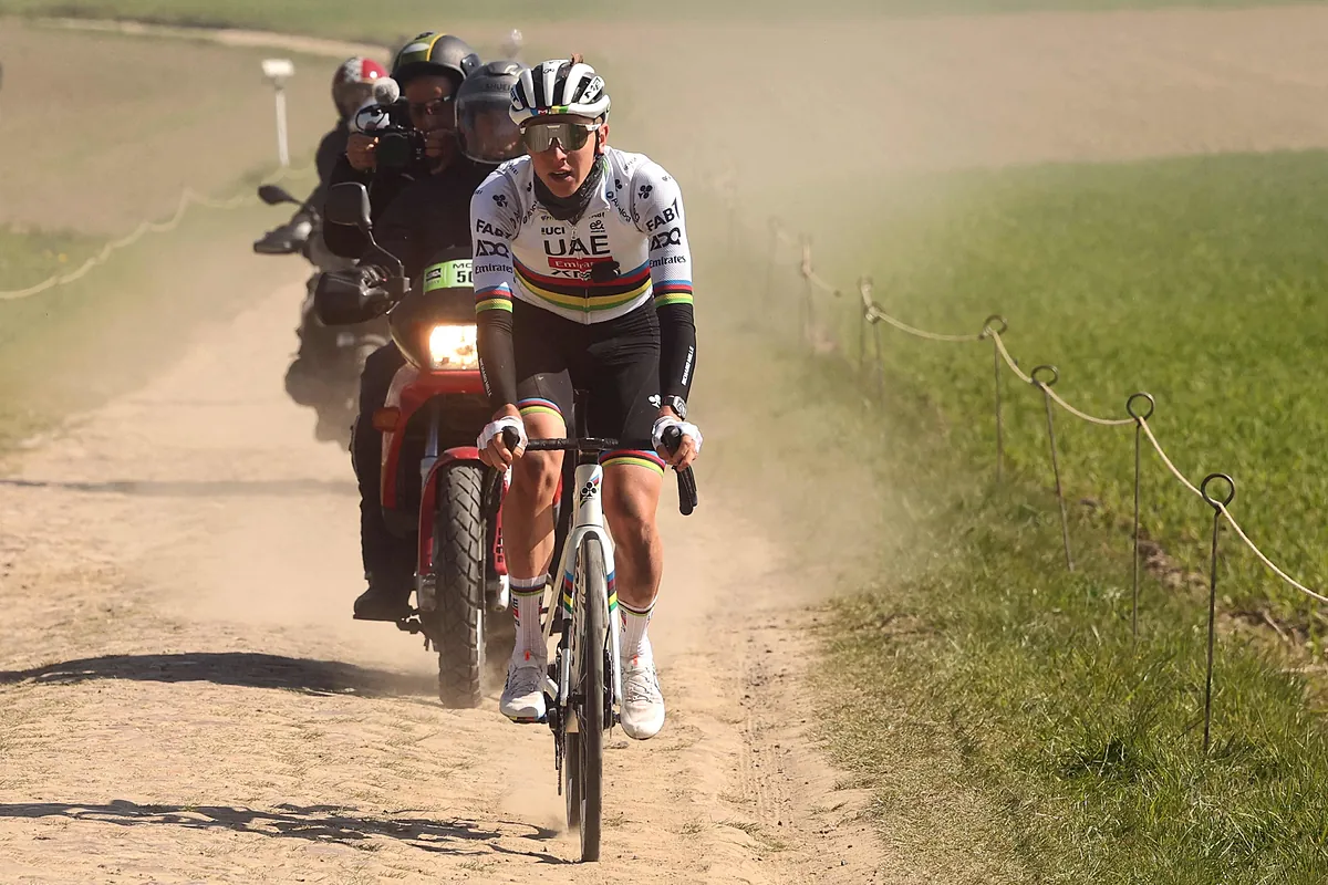 El reto brutal de Pogacar en la París-Roubaix: adoquines como guadañas, el infierno de Arenberg y el fantasma de Merckx