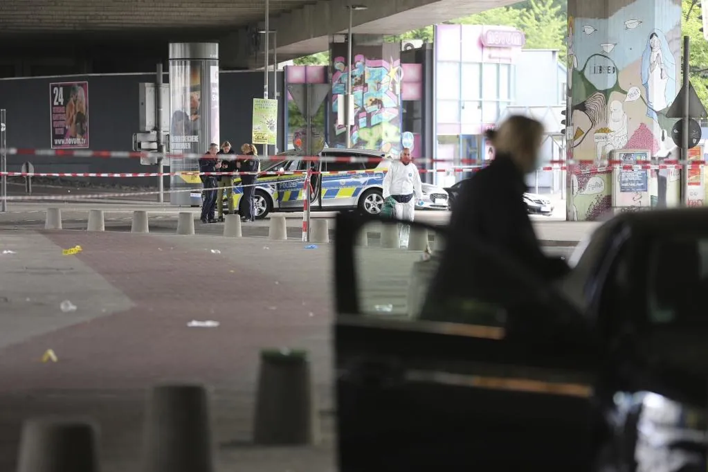 Un hombre apuñala a varias personas, entre ellas niños, en el segundo ataque con arma blanca del fin de semana en Alemania