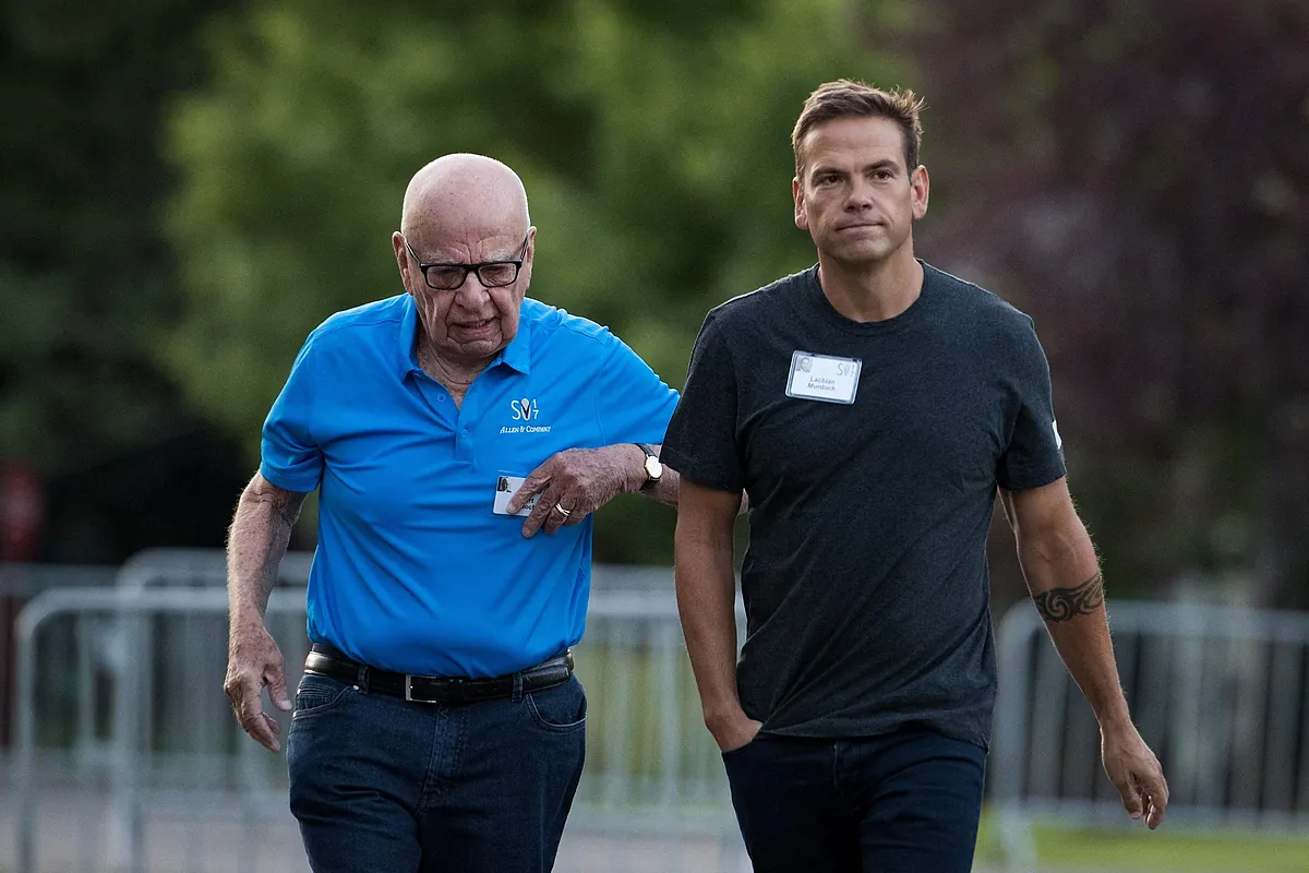 Rupert Murdoch paga 3.300 millones a sus otros hijos para que dejen mandar al conservador Lachlan