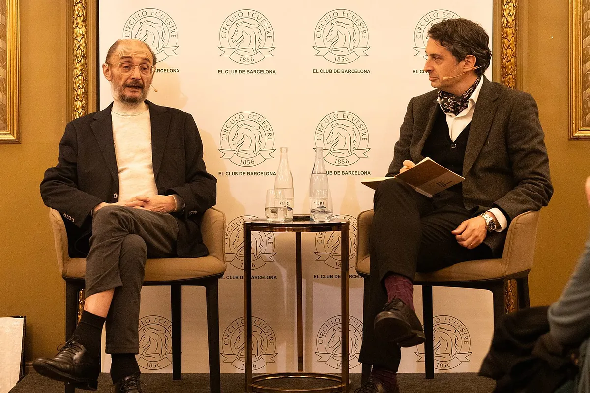 Javier Lambn: “Snchez, ERC gibi bir Ucico partisinin elinde Puigdemont ve Illa est'in bir darbesi ile ilgili sorunlarını çözüyor”