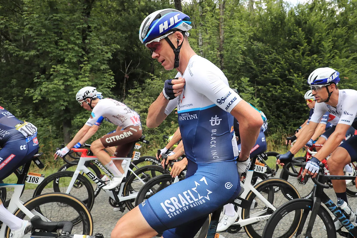 Chris Froome, cuatro veces campeón del Tour, hospitalizado tras ser atropellado durante un entrenamiento