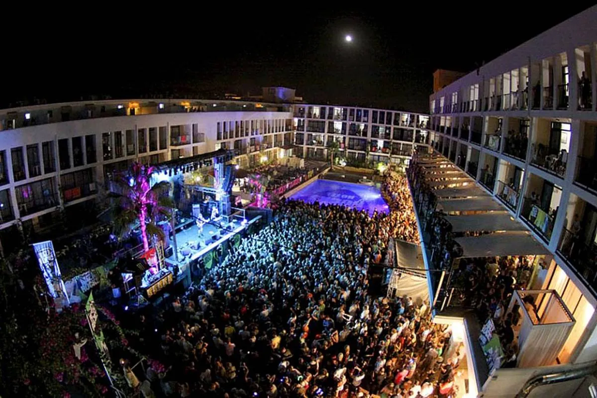 Ibiza Rocks cancela todos sus conciertos tras la muerte de dos jóvenes en menos de 24 horas dentro de sus instalaciones