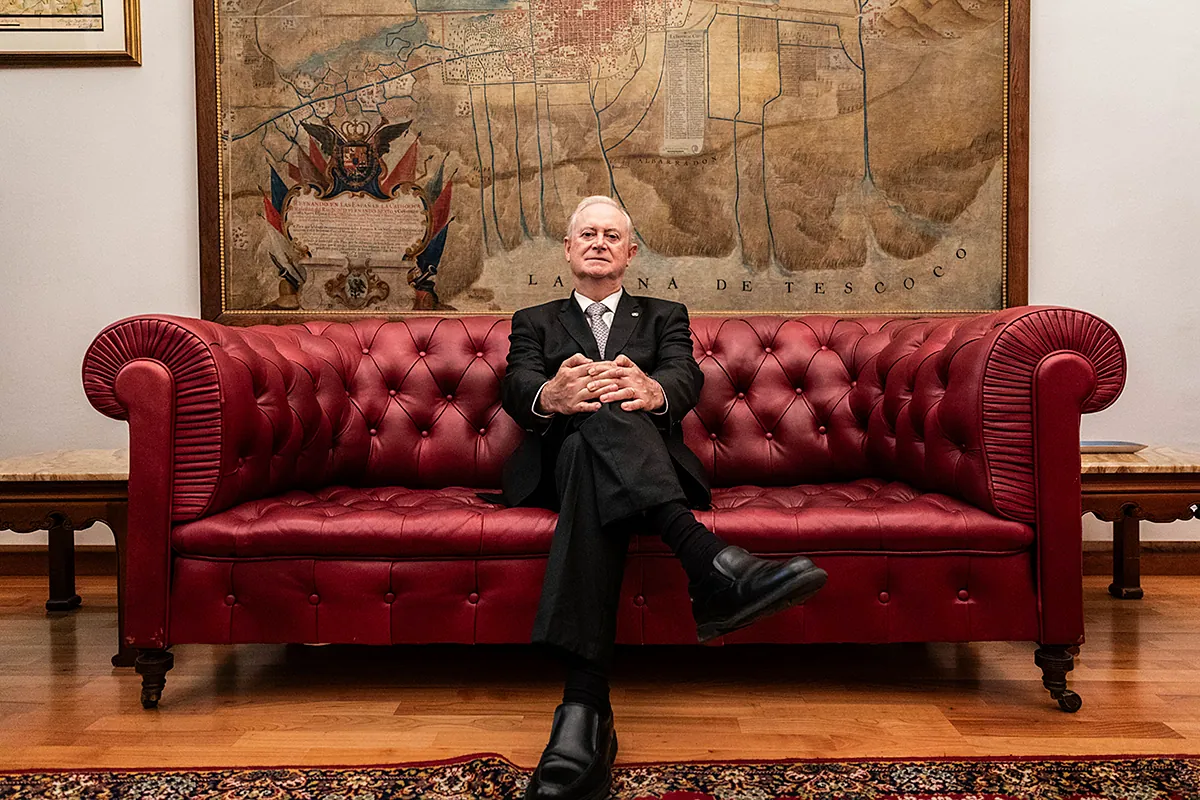 Enrique Moradiellos:  La transición es un hito referencial para la sociedad española 