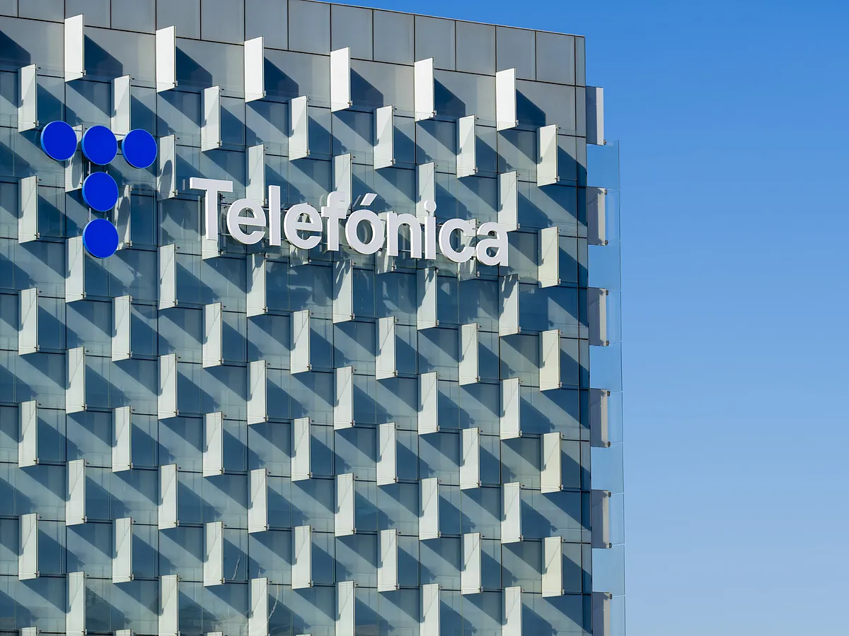 Una incidencia en la red de Telefónica deja sin teléfono fijo a varias comunidades y provoca la caída de los teléfonos del 112 en varias regiones