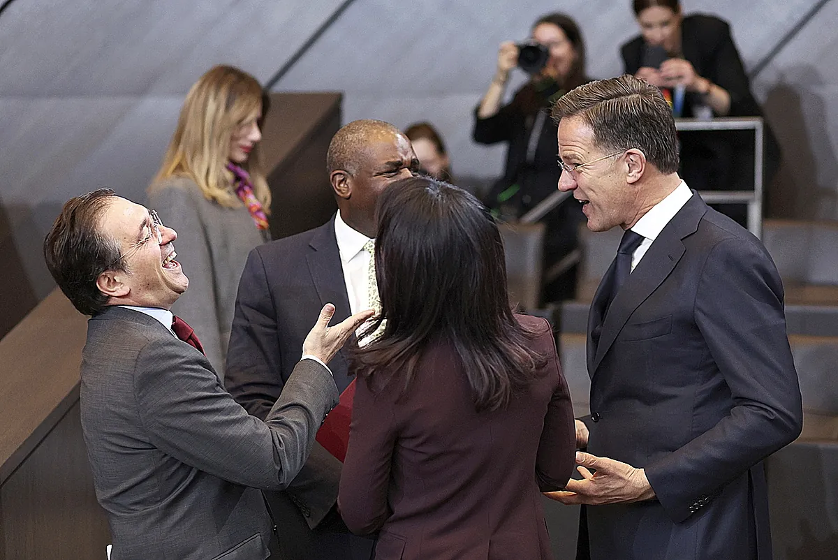 AB, Snchez'in savunmada “kararına” “hoş geldiniz” verir, ancak “Daha fazlasını yapmalısınız”