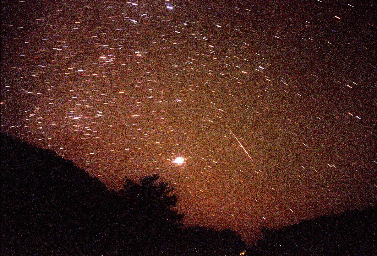 Lluvia de estrellas: Líridas, entre el 14 y el 30 abril (máxima actividad, día 22)