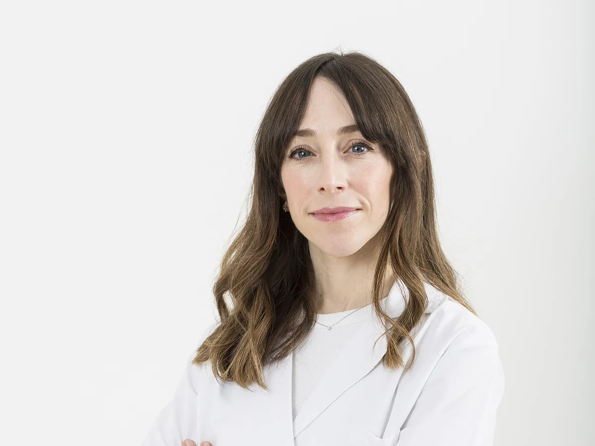 La dermatóloga Inés Escandell habla alto y claro sobre los activos cosméticos polémicos, como el retinol: "La Unión Europea es muy restrictiva con los ingredientes cuya seguridad genera dudas"