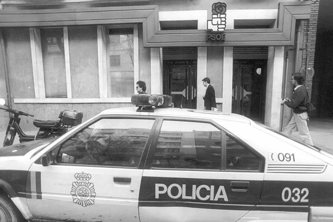 33 a?os de aquel Citr?en BX en Ferraz: las visitas de agentes a las...