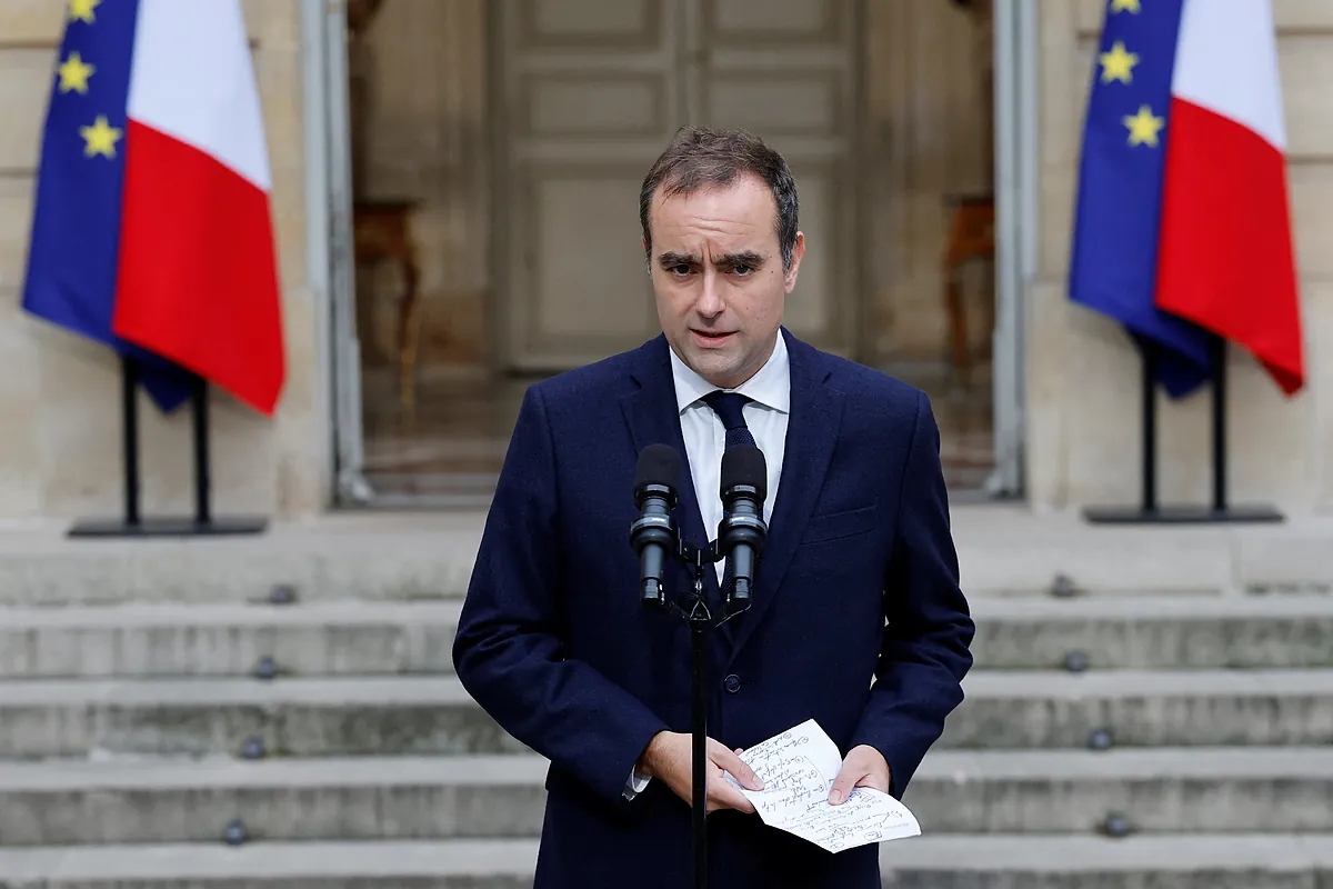 Sésbastien Lecornu asegura que hay "voluntad compartida" para aprobar una presupuesto y evitar elecciones en Francia