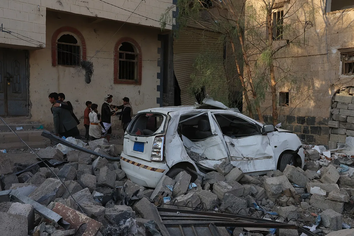 Kulübe direnci, saldırılara rağmen ABD'nin Kızıldenizdeki çıkarlarını azaltmaya devam ediyor