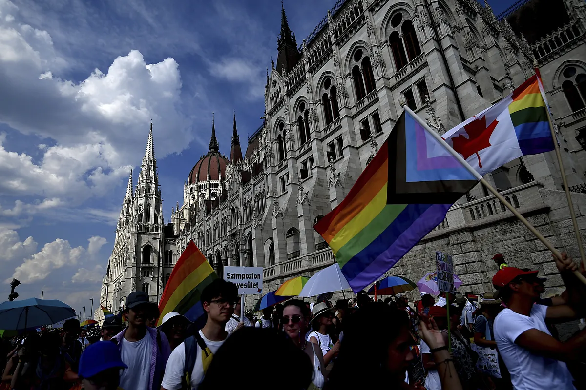 Alerta en Budapest por el posible choque en las calles entre la...