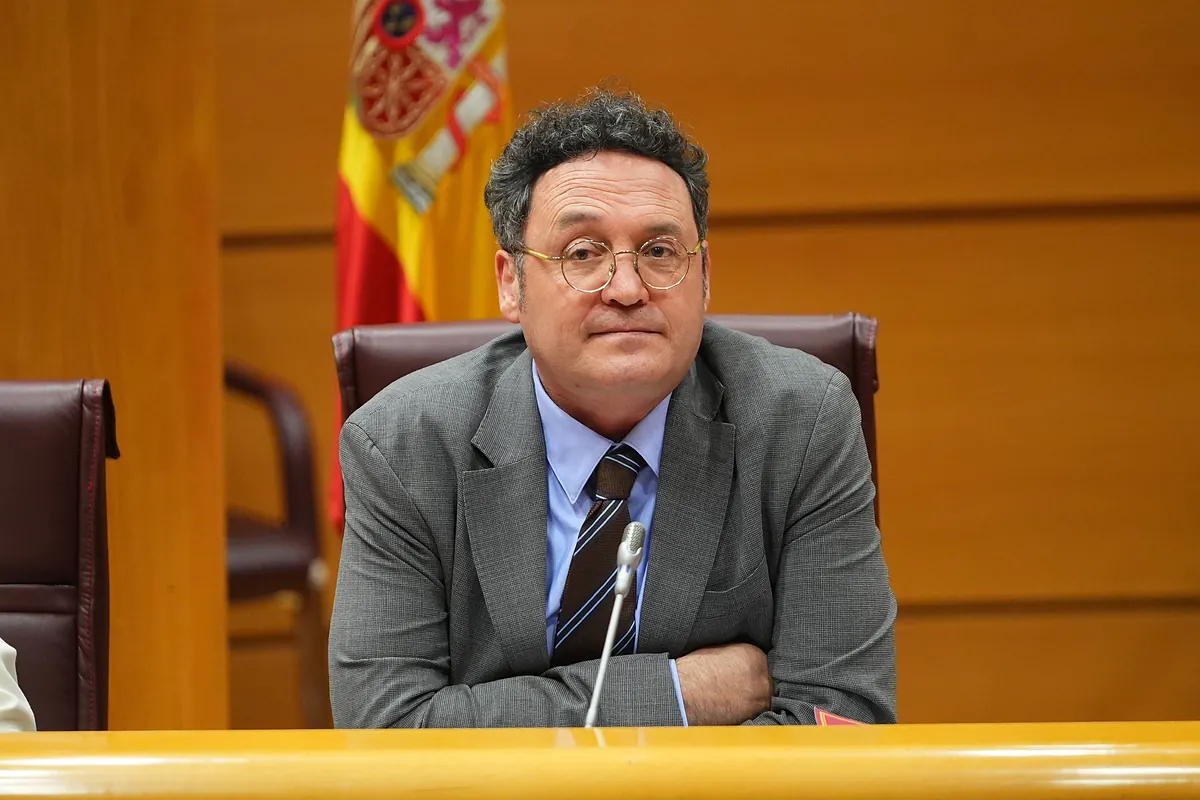 El juez del Supremo cita a los periodistas de El País que fueron ante notario "en descargo" de García Ortiz