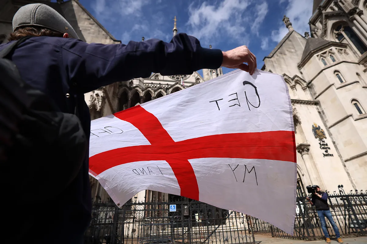 Un tribunal da la razón al Gobierno británico sobre alojar en hoteles a solicitantes de asilo