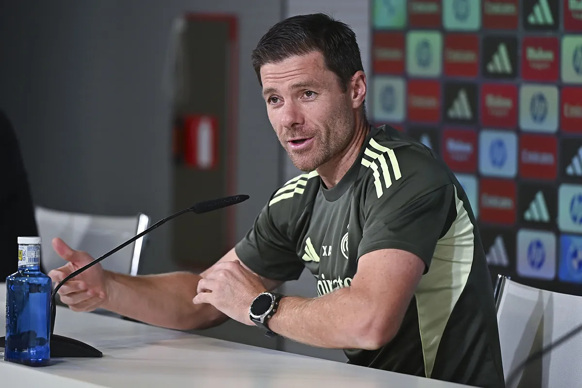 Xabi Alonso y el mercado del Madrid: "Ceballos se queda. Vamos a esperar, pero es probable que la plantilla esté cerrada"