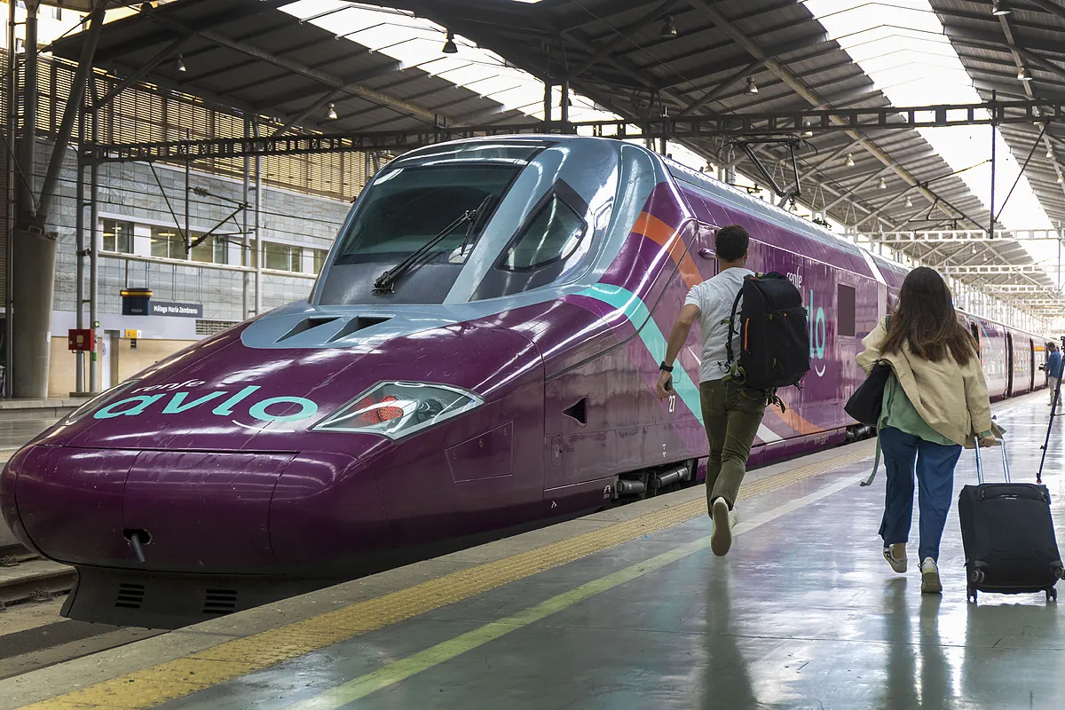 Primer día sin los trenes de Avlo entre Madrid y Barcelona tras el fiasco de los Avril de Talgo