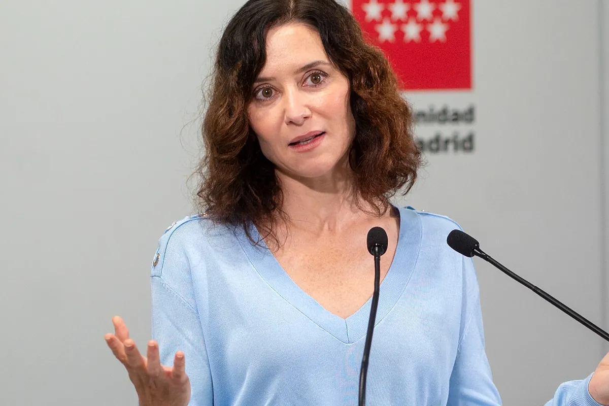 Ayuso habla de sus abortos y carga contra Sánchez: "Se ha dirigido a mí en tono machito"