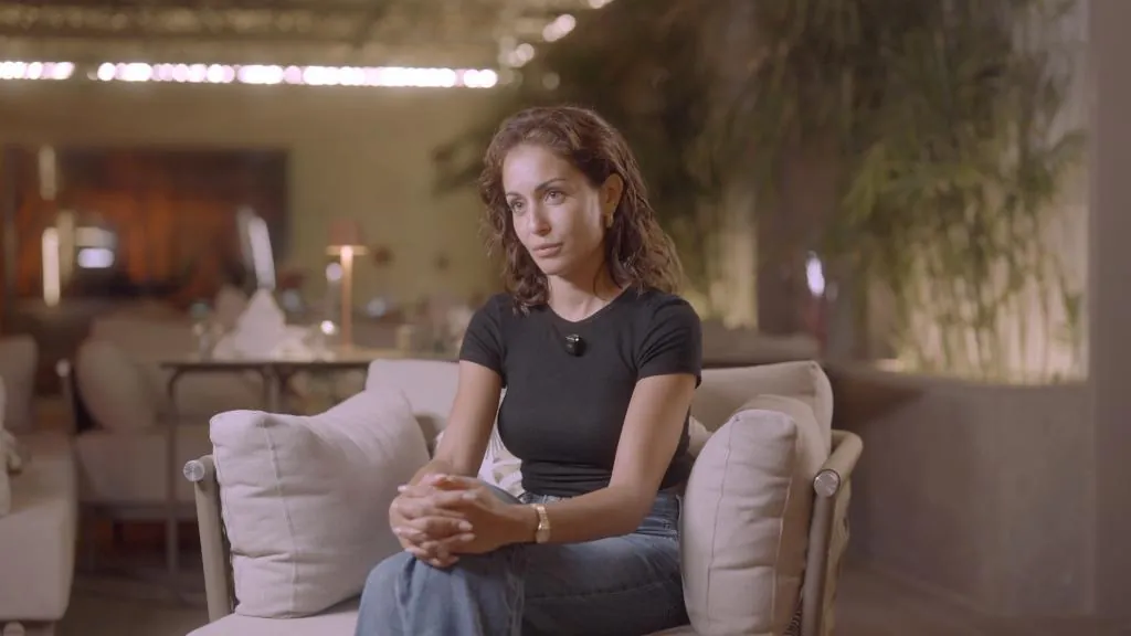 La actriz Hiba Abouk revela que perdió un papel en una serie en Francia por su apoyo a Palestina: "Todo el mundo que me cierre alguna puerta por ese motivo, estoy encantada"