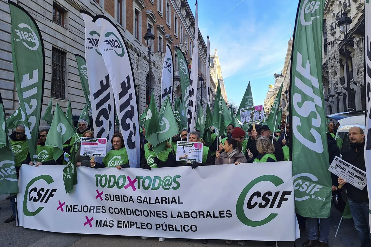 El Gobierno admite la sangría de la Administración: 20.000 funcionarios menos en la última década y el 21% de la plantilla al borde de la jubilación