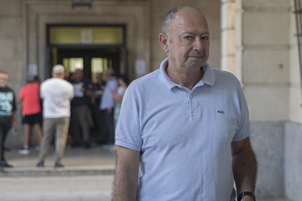 Condenado a cuatro años de prisión y al pago de una indemnización de 682.598 euros un ex director general de la Junta por el ERE de Fertiberia