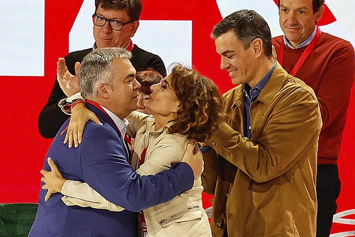 La empresa de Cerdán contrató al alto cargo de Montero al que la ministra ya no podía mantener por estar imputado
