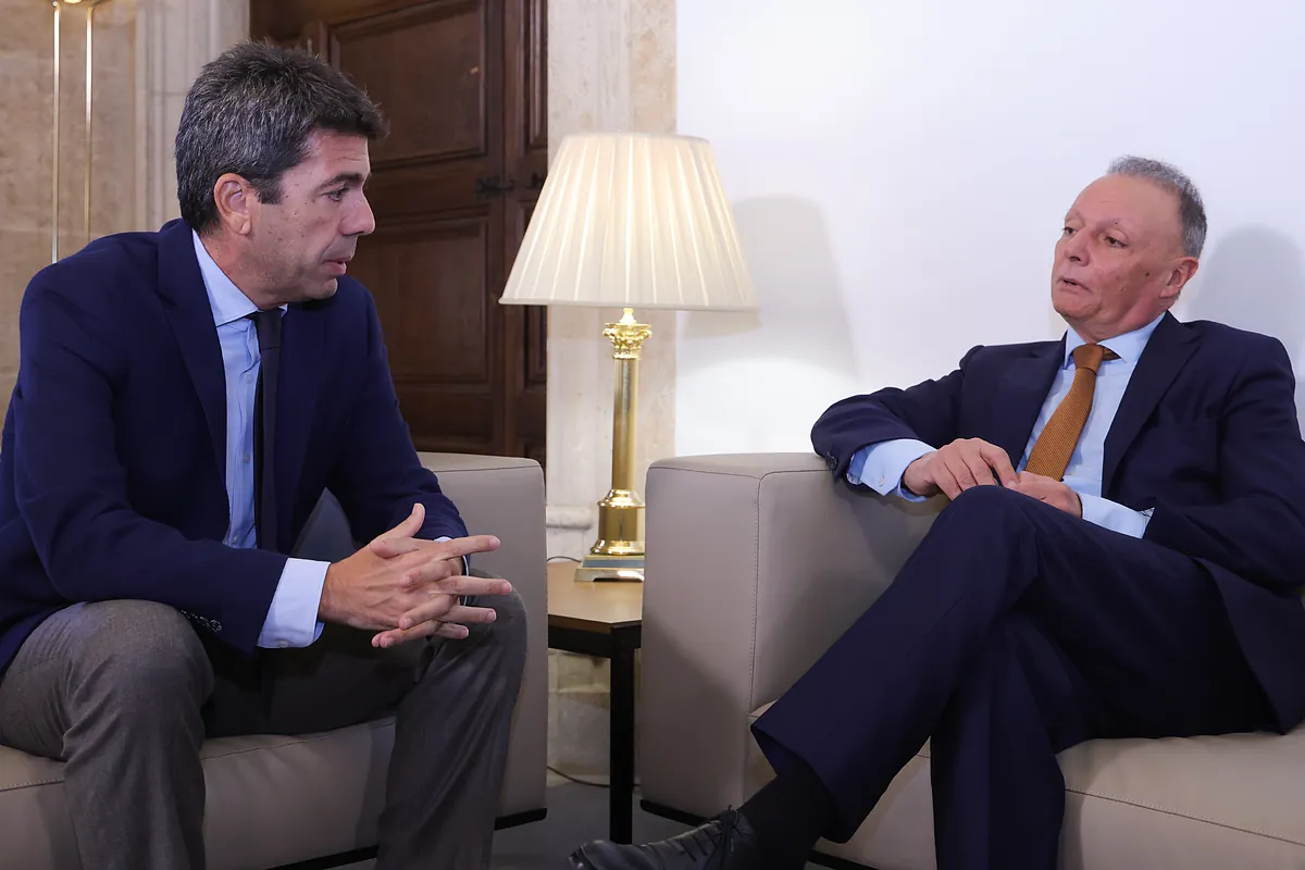 El PP de Mazón tensa aún más la relación con la patronal al pactar con Vox un recorte de 100.000 euros en su subvención