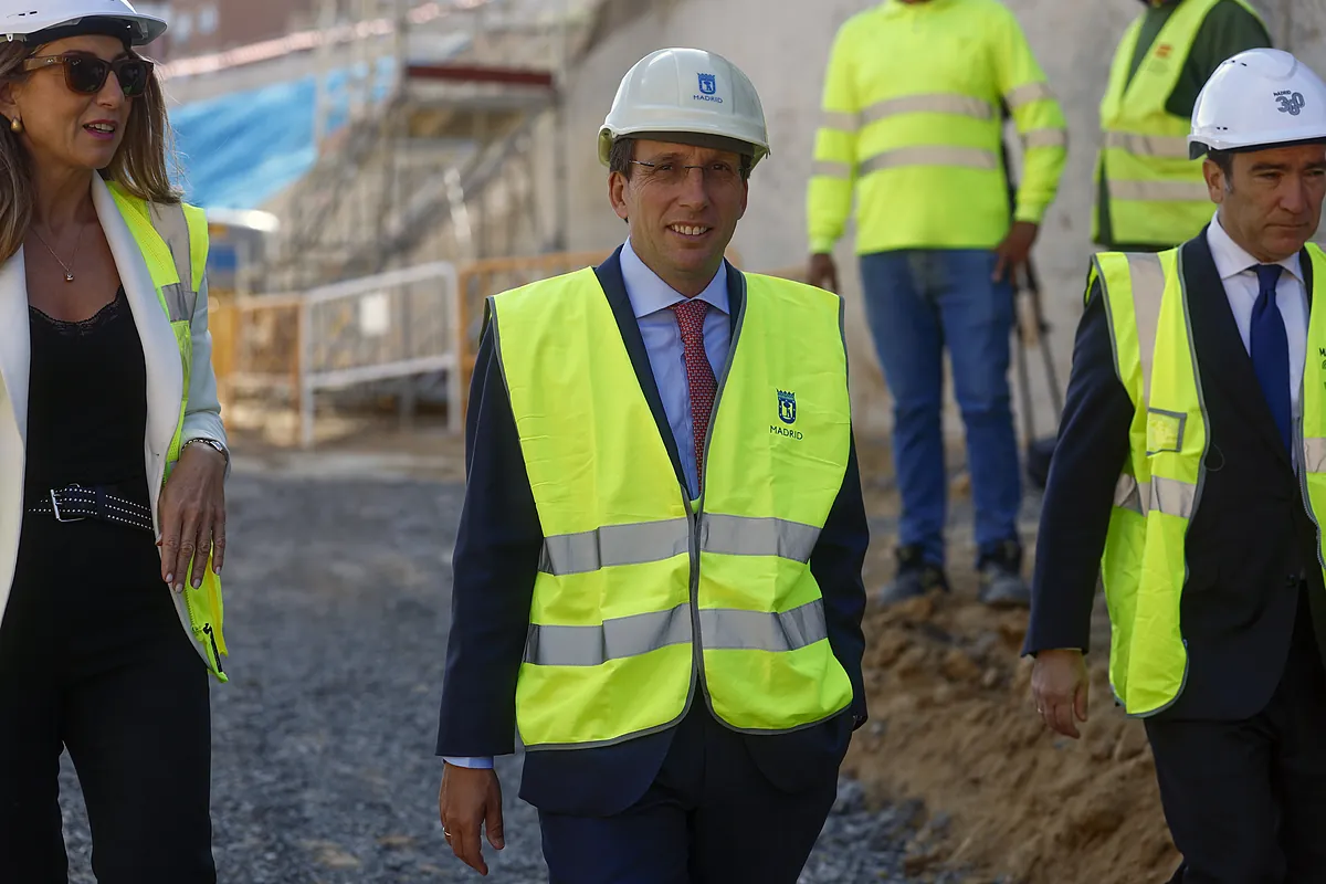 Almeida empieza a ver algo de luz entre tanto túnel: prevé abrir el tráfico subterráneo de la A-5 en noviembre de 2026