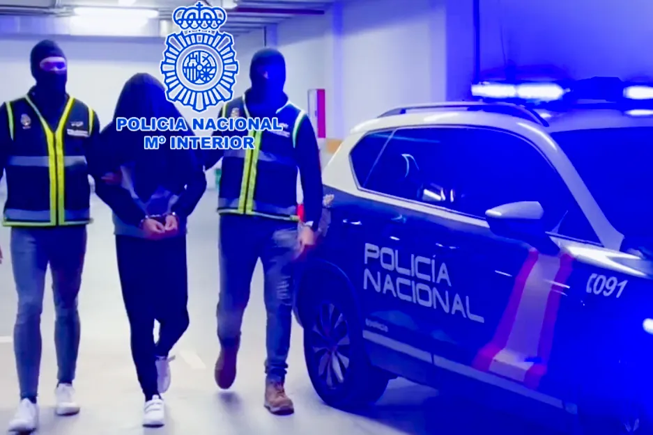 Dos años y medio de cárcel para un influencer yihadista por enaltecer en TikTok actos terroristas como el asesinato de un sacristán en Algeciras