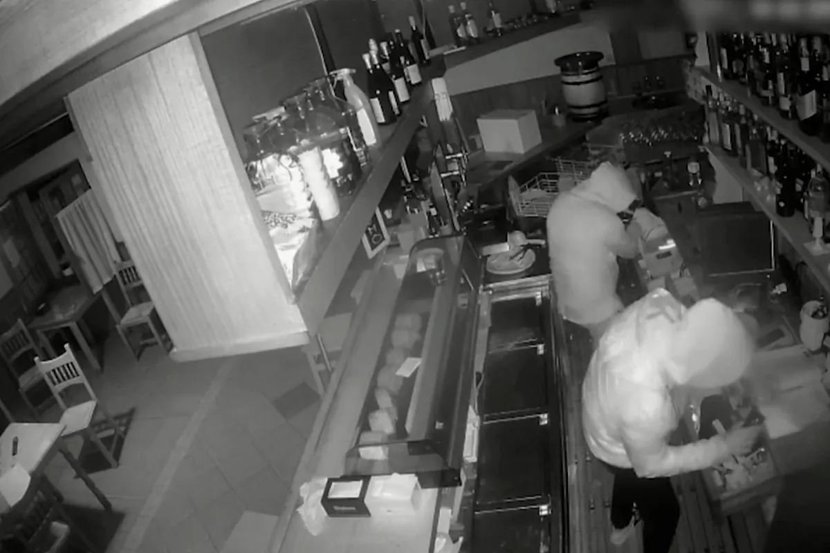 Detenidas cuatro personas por robar en establecimientos comerciales con violencia