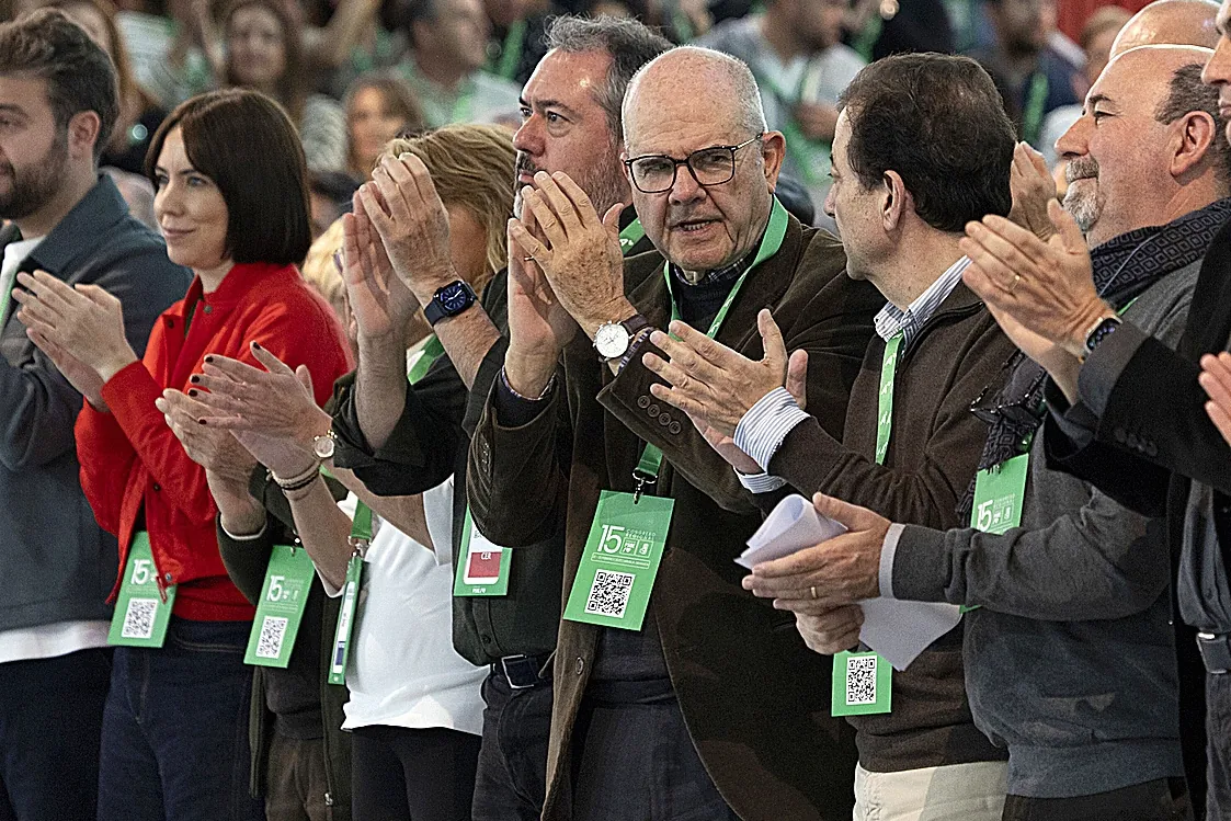 Tres avisos en rumano para Conde-Pumpido: las decisiones del Constitucional se pueden cuestionar ante el Tribunal de la UE