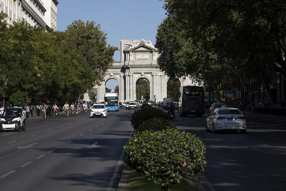 El empeoramiento del tráfico en la capital por las obras obliga a Almeida a retrasar el plan del bulevar de Alcalá:  Tenemos que ser cuidadosos 