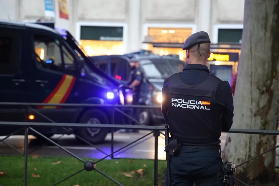 Redada policial contra los 'narcopisos' en Madrid: 43 detenidos y desmantelados 17 puntos de venta de droga en Parla, Torrejón y seis distritos de la capital