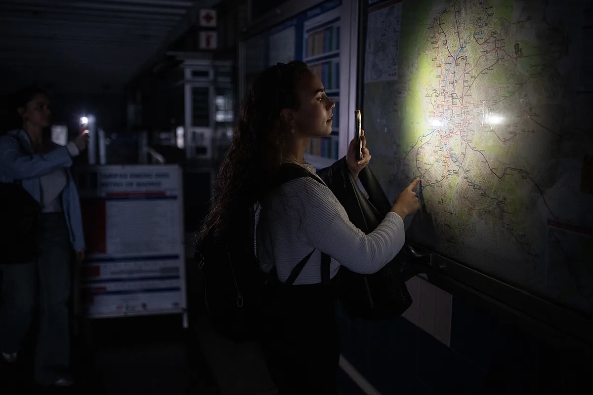 El desafío de evacuar a 150.000 pasajeros a oscuras y restablecer el Metro de Madrid al amanecer:  En Filomena fuimos la solución, esta vez el reto fue no convertirnos en el problema 