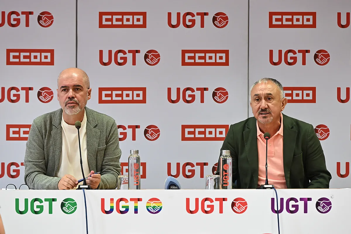 Los sindicatos exigen a Junts, PP y Vox que se retraten en el Congreso: "Es paradójico que diputados que ganan 100.000 euros voten en contra de reducir la jornada de los camareros"