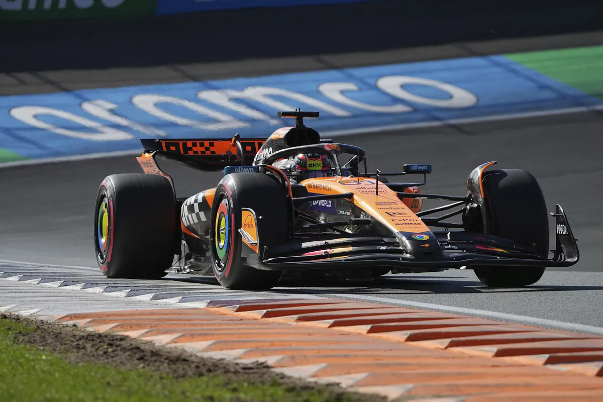 Piastri se lleva la pole en Zandvoort con Sainz noveno y Alonso décimo